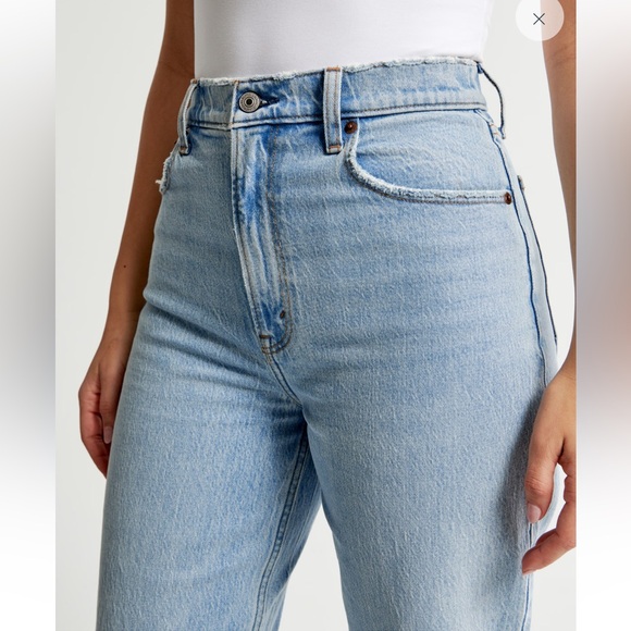 Abercrombie & Fitch Light Blue Straight Leg Ripped Jeans - Picture 5 of 8